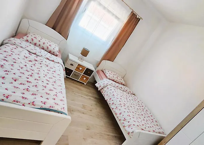 Marina Апартаменты Тисно